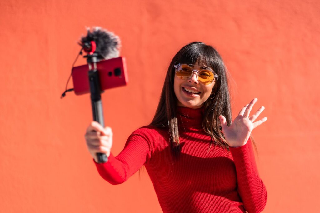 Redes sociais virais - o uso de vídeos curtos